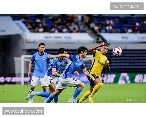 足球赛事激烈角逐各大豪门出战争冠之路球队表现引人注目赛季最强对决即将上演